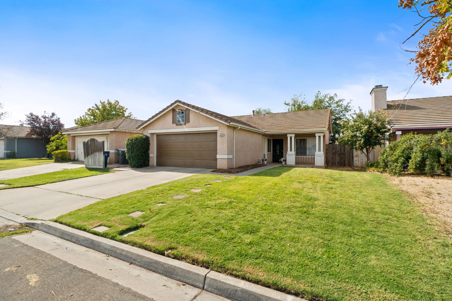 5649 W Norwich Ave, Fresno, CA 93722