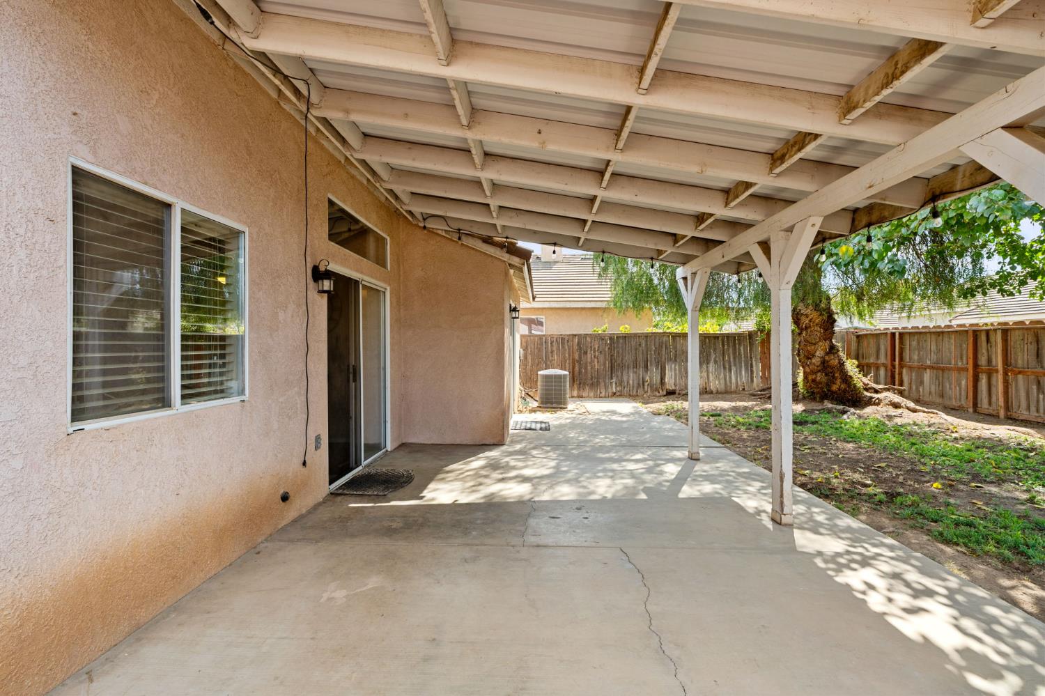 5649 W Norwich Ave, Fresno, CA 93722