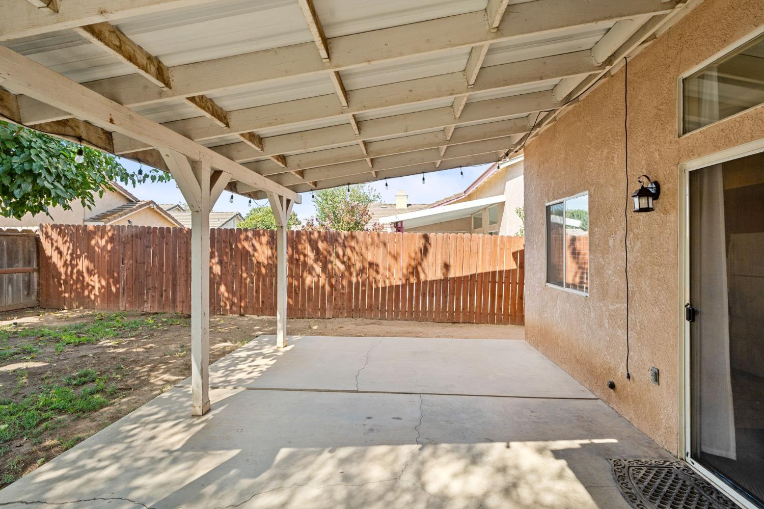 5649 W Norwich Ave, Fresno, CA 93722