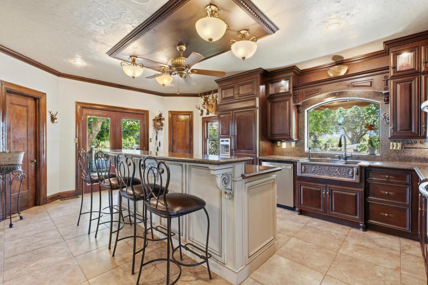 5051 12th, Hanford, CA 93230