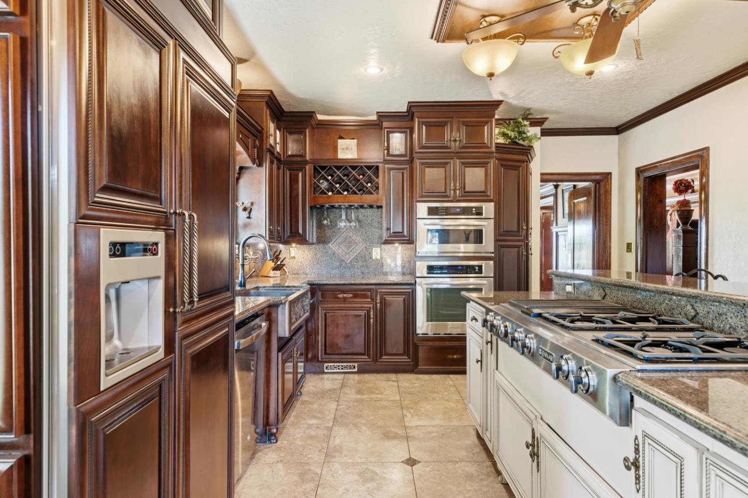 5051 12th, Hanford, CA 93230