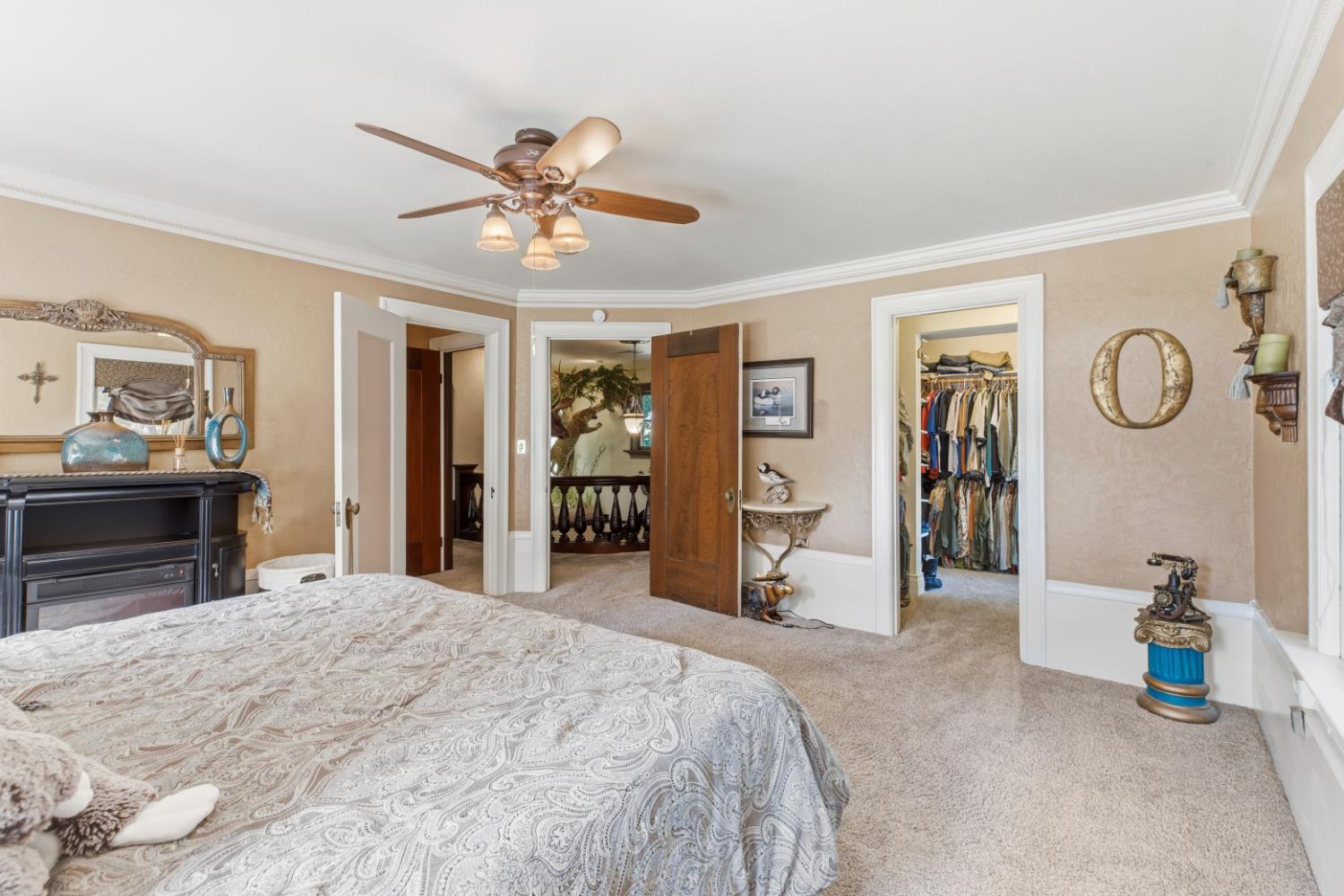 5051 12th, Hanford, CA 93230