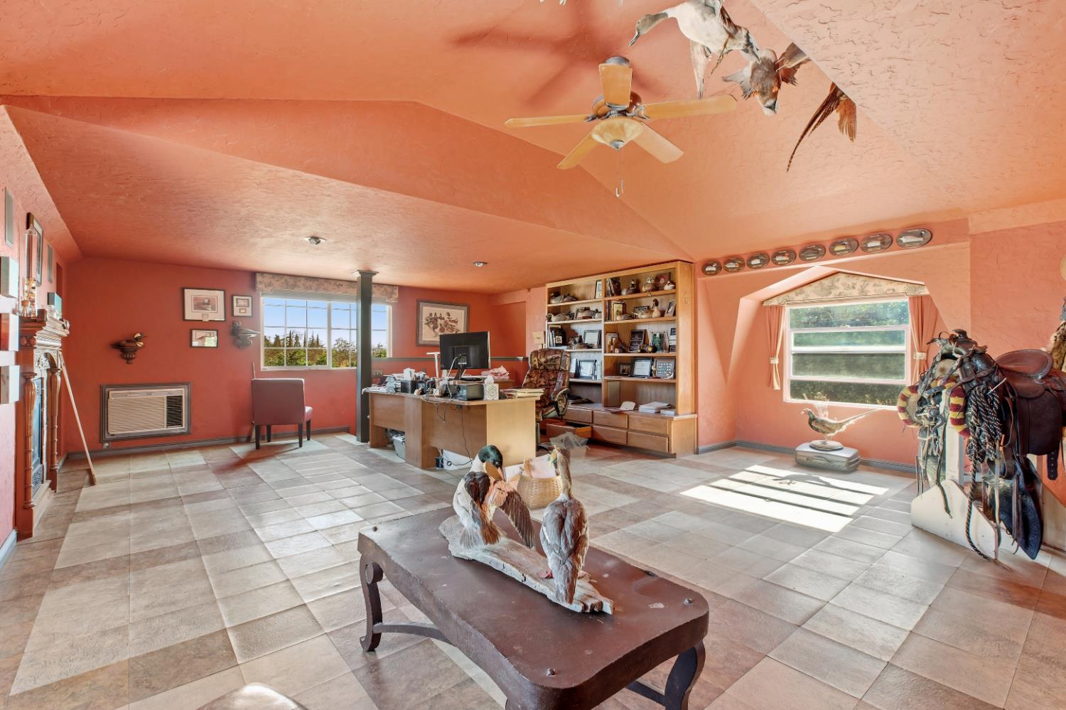 5051 12th, Hanford, CA 93230
