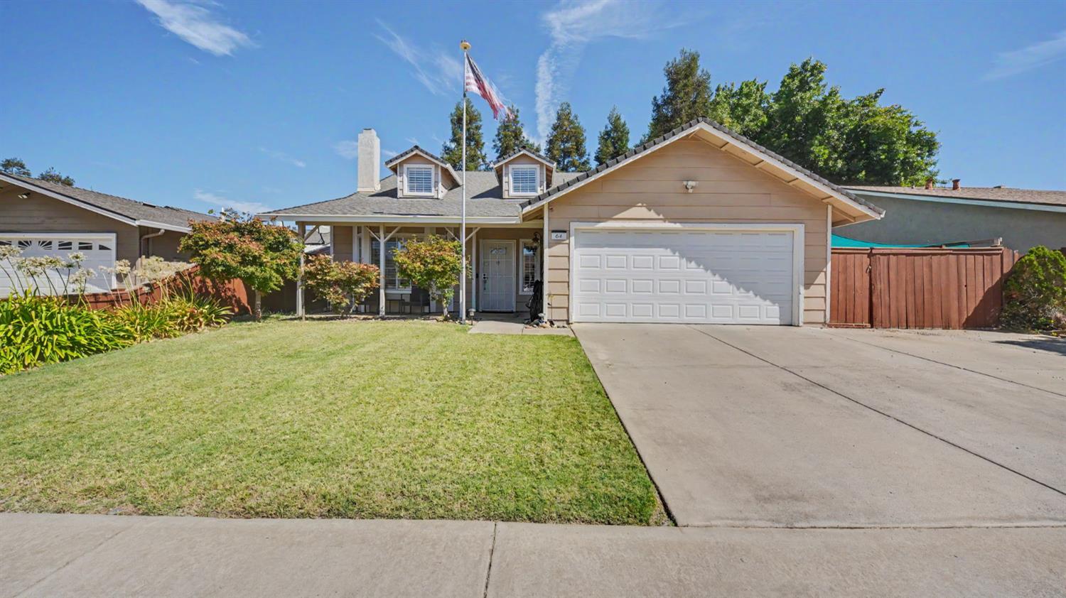 64 Obsidian Dr, Oakdale, CA 95361