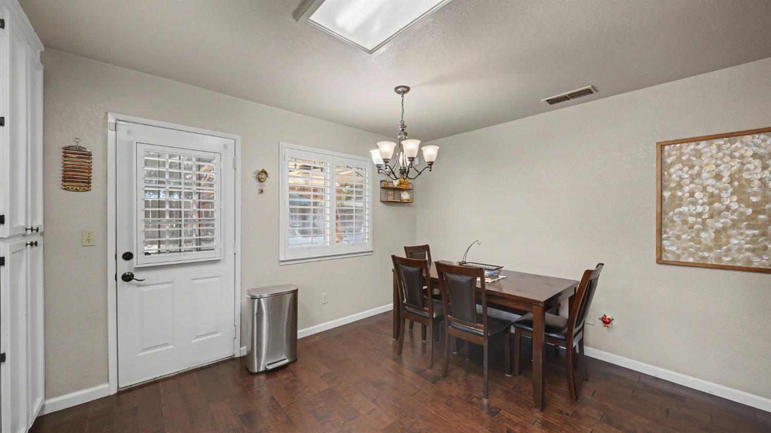 64 Obsidian Dr, Oakdale, CA 95361