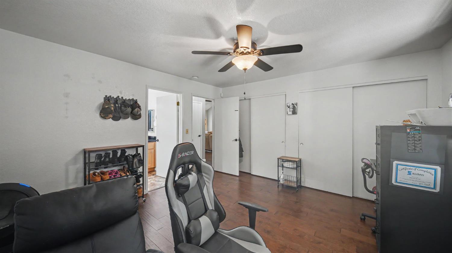 64 Obsidian Dr, Oakdale, CA 95361
