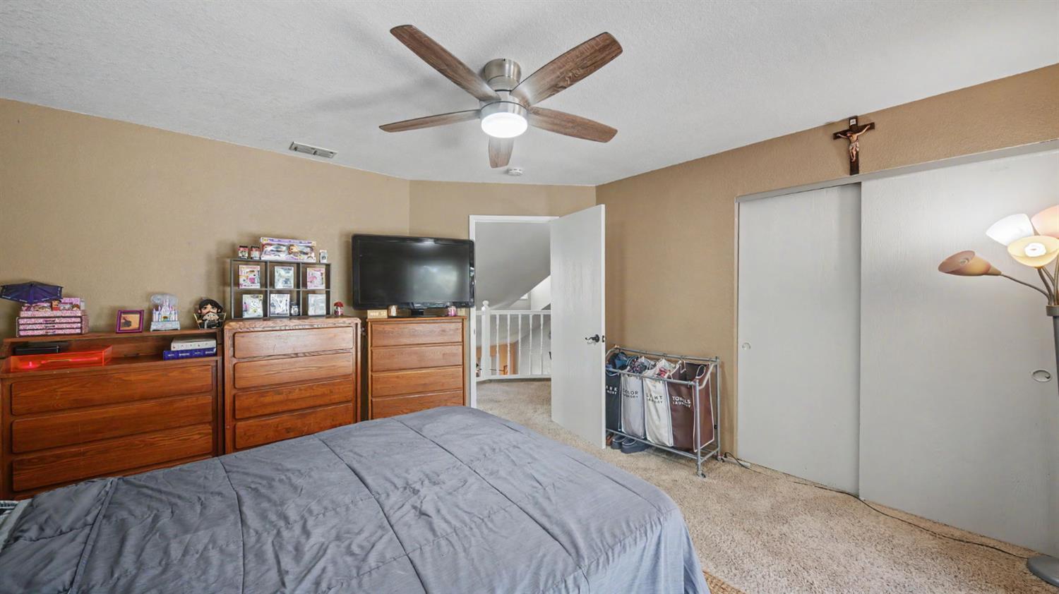 64 Obsidian Dr, Oakdale, CA 95361