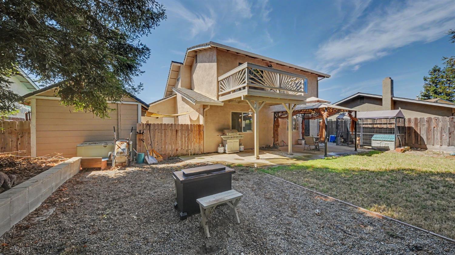 64 Obsidian Dr, Oakdale, CA 95361