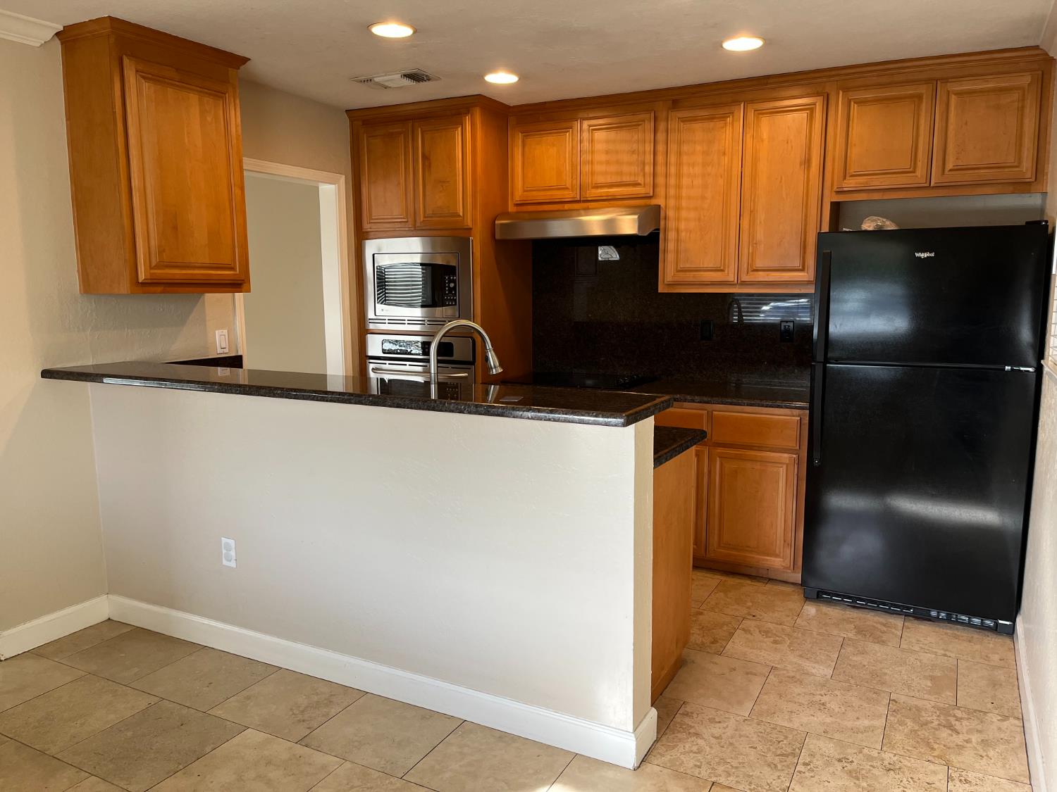 533 N 1st Ave, Oakdale, CA 95361