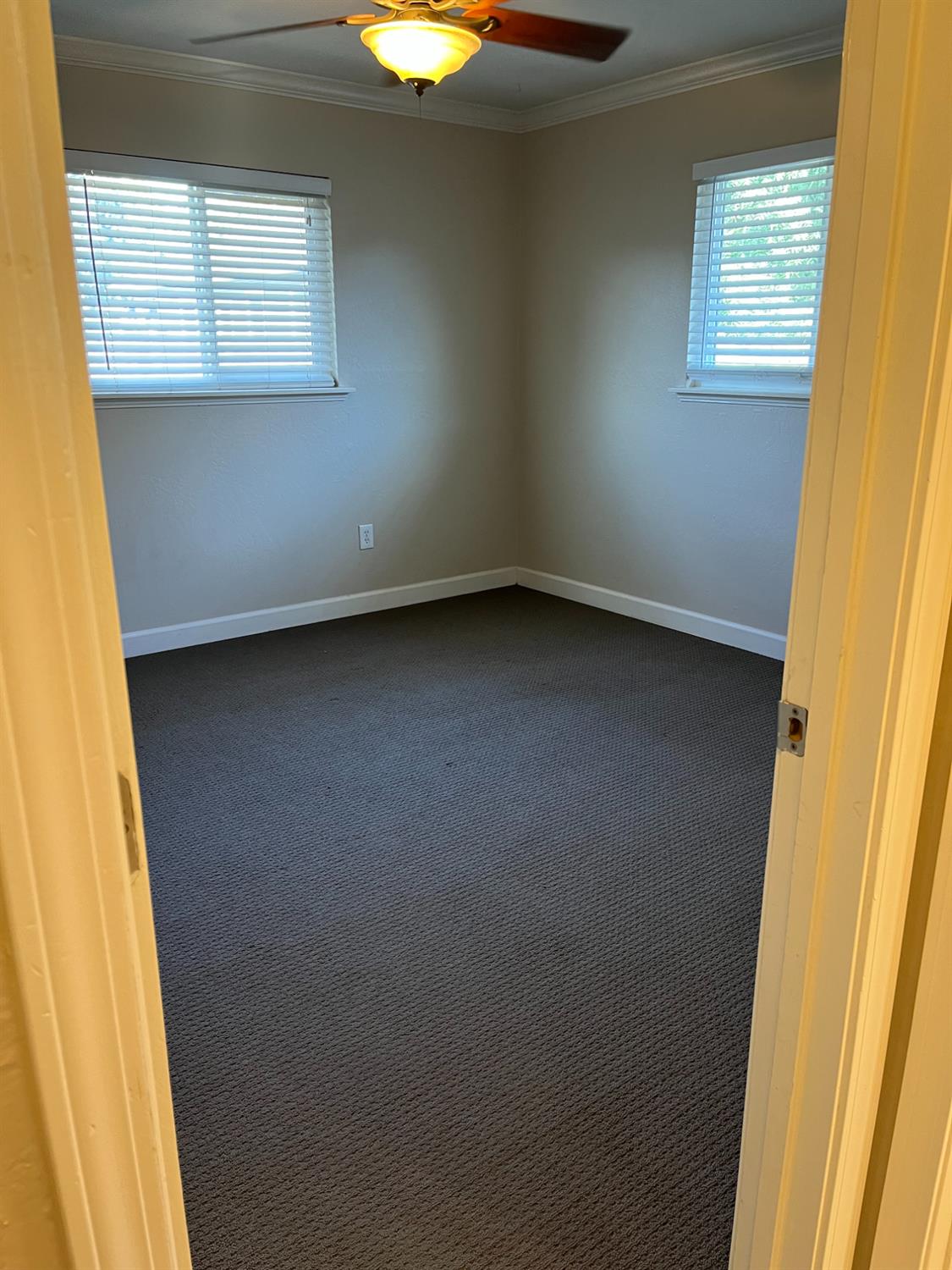 533 N 1st Ave, Oakdale, CA 95361