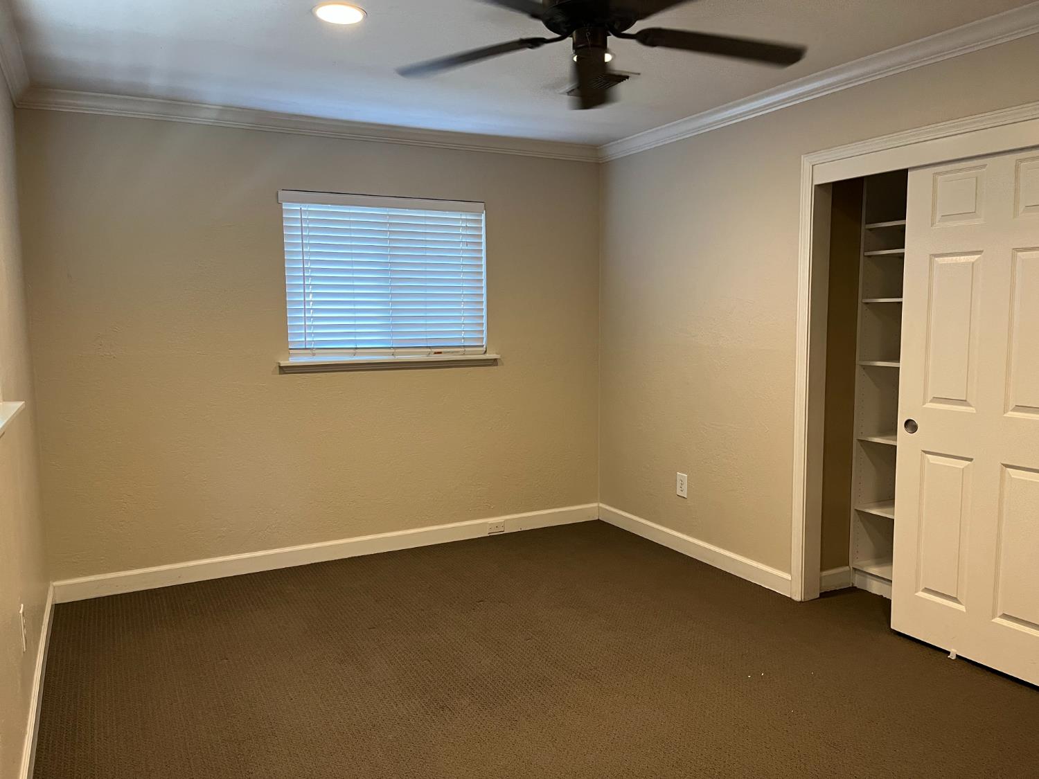 533 N 1st Ave, Oakdale, CA 95361