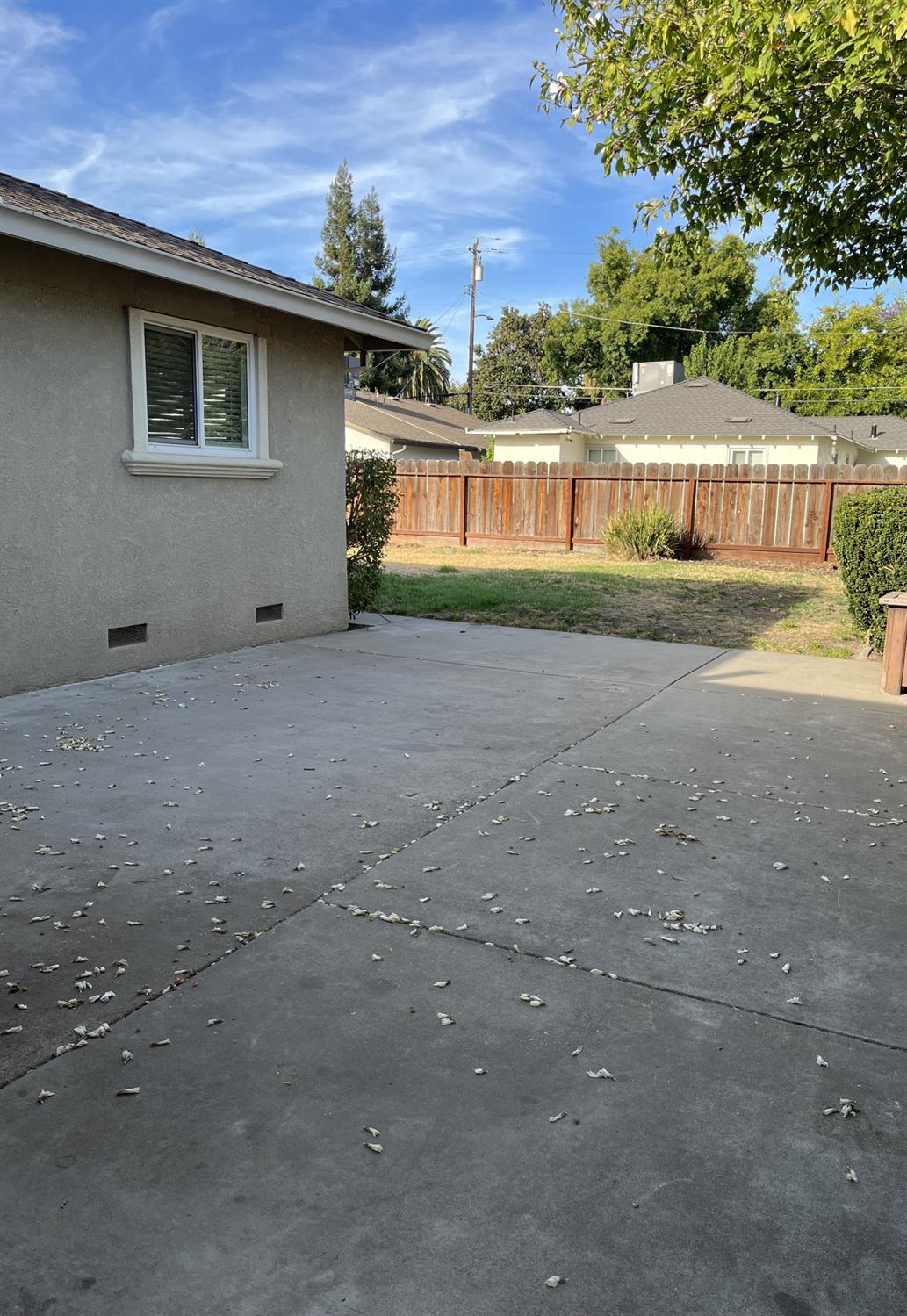 533 N 1st Ave, Oakdale, CA 95361