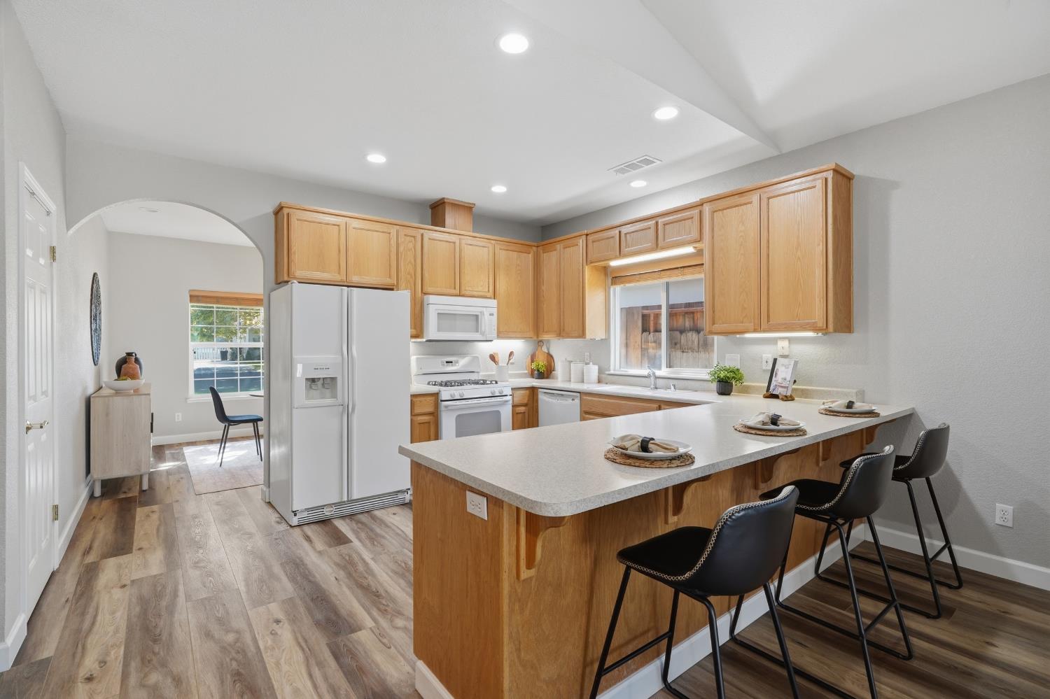 217 Palm Ave, Ripon, CA 95366