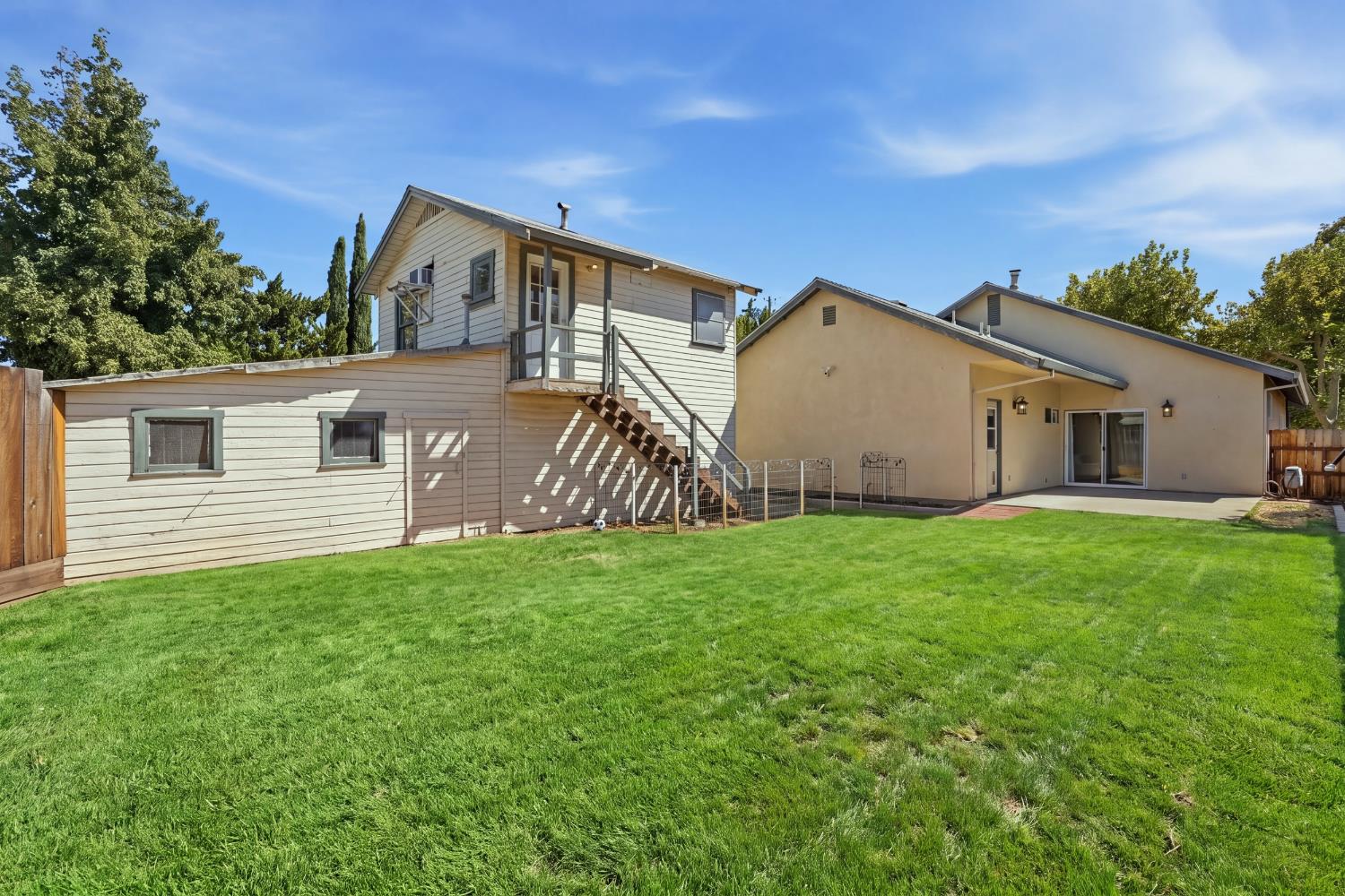 217 Palm Ave, Ripon, CA 95366