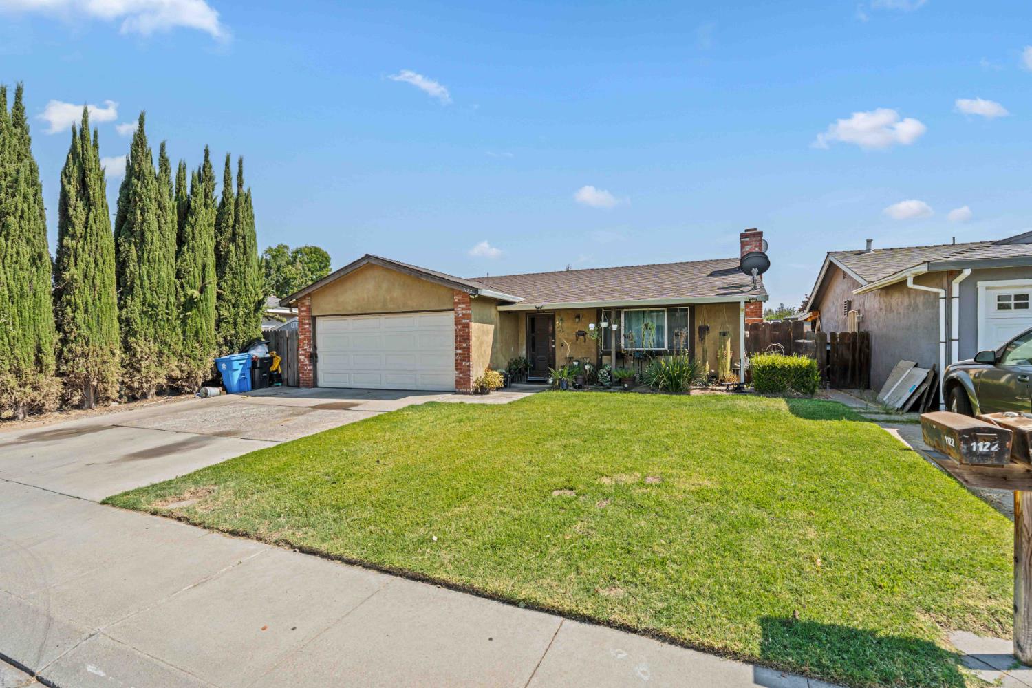 1122 Sapphire Way, Manteca, CA 95336