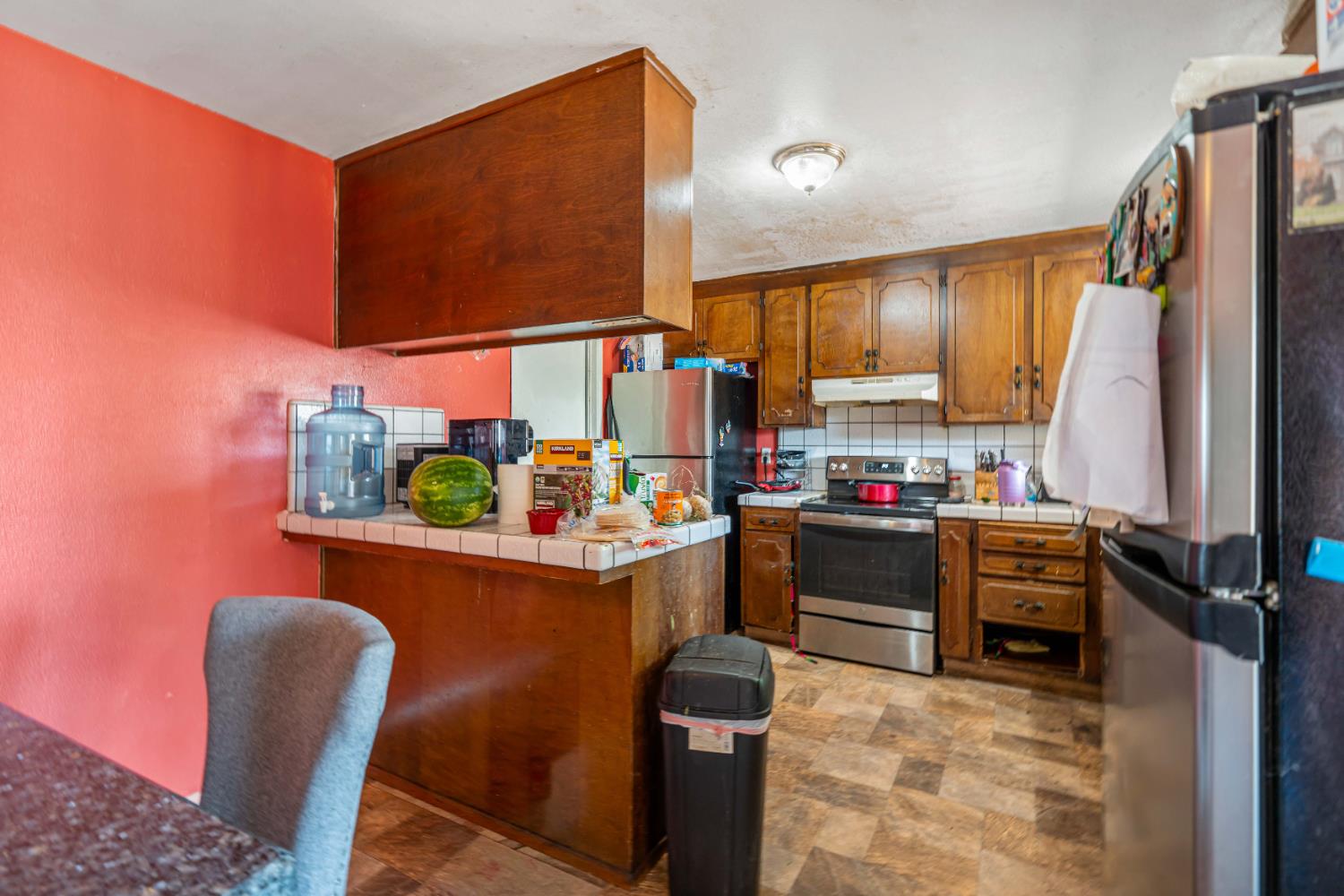 1122 Sapphire Way, Manteca, CA 95336
