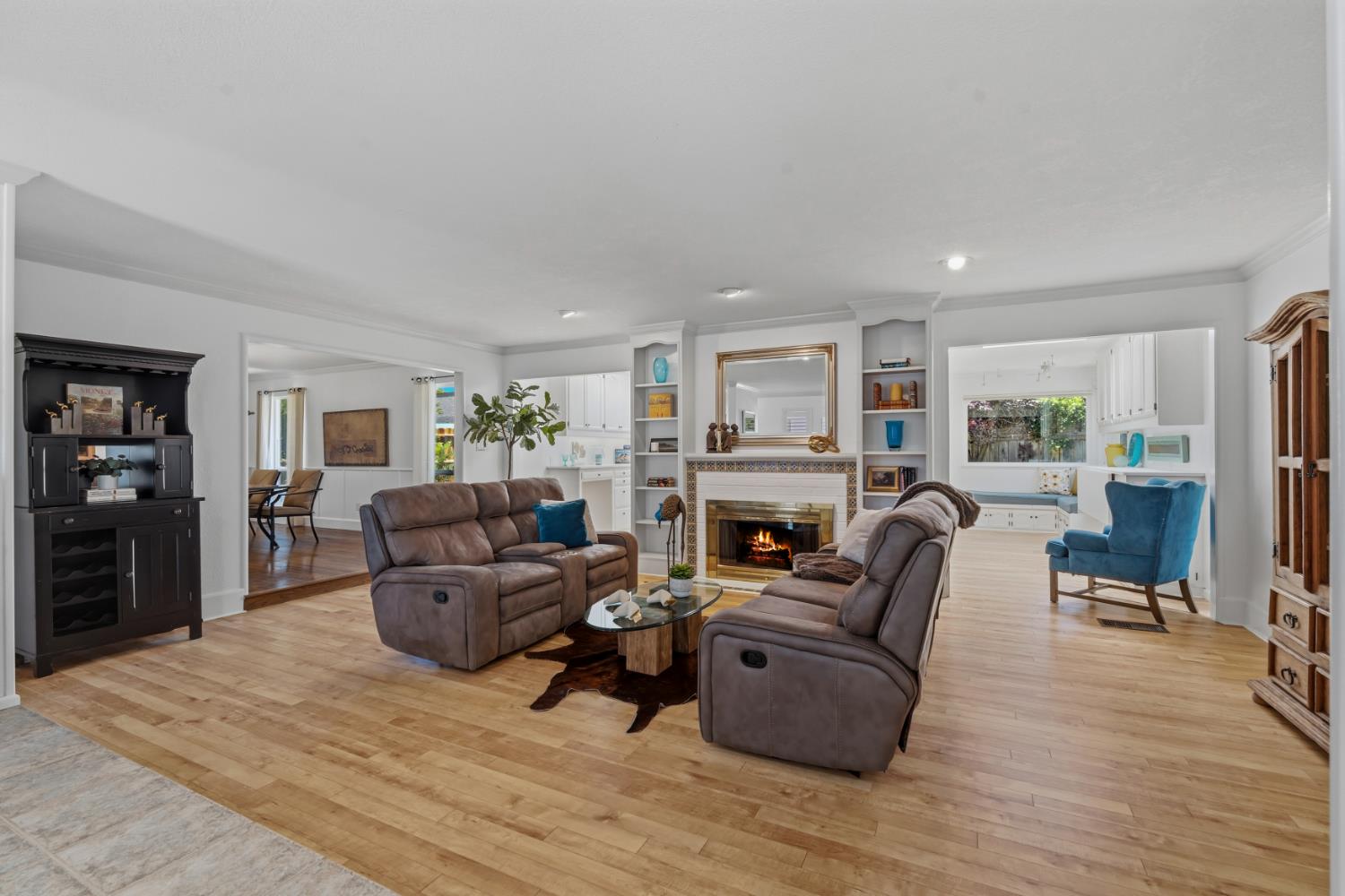 908 Newcastle Ct, Modesto, CA 95355