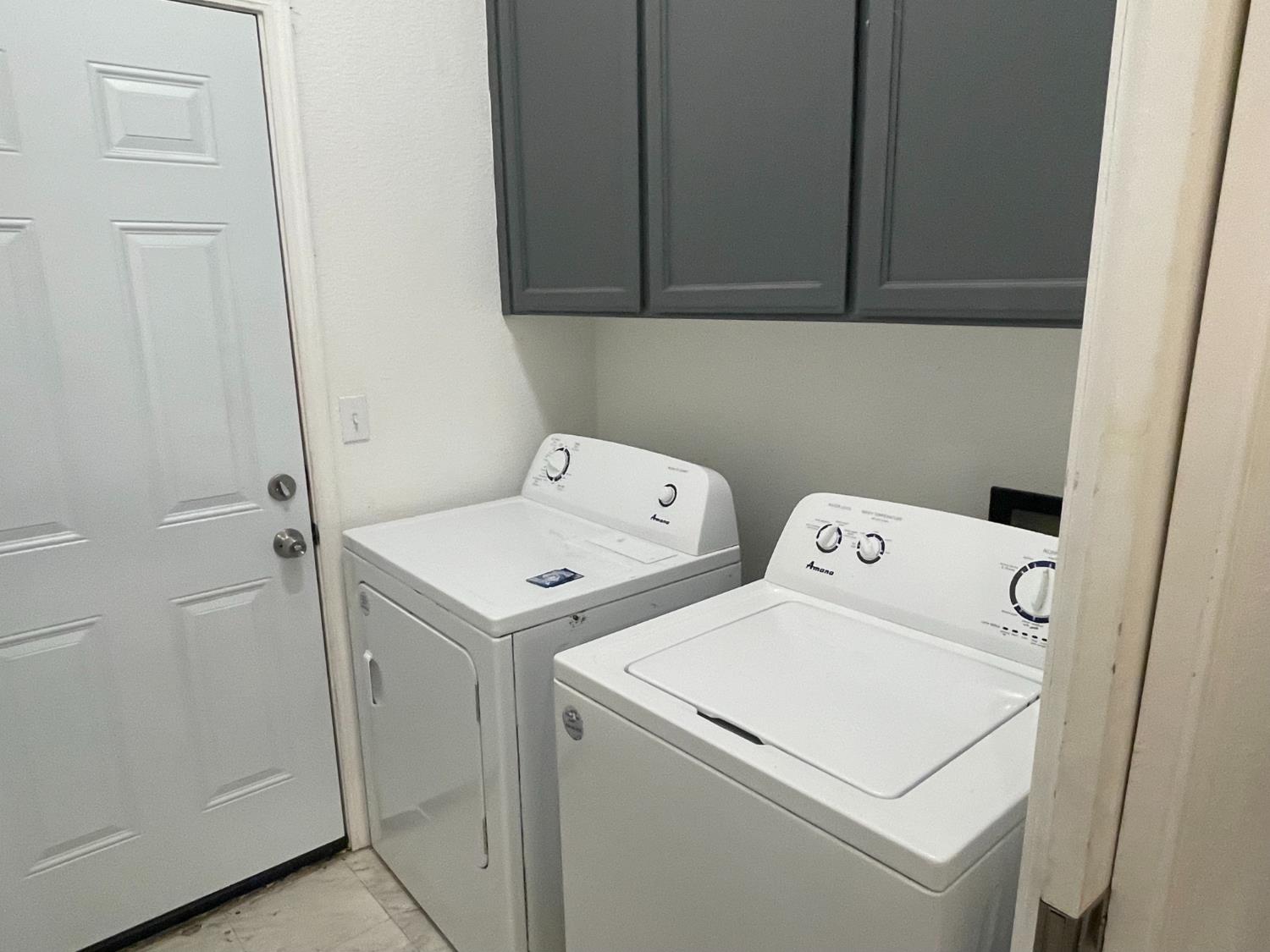549 Victory Ave, Manteca, CA 95336