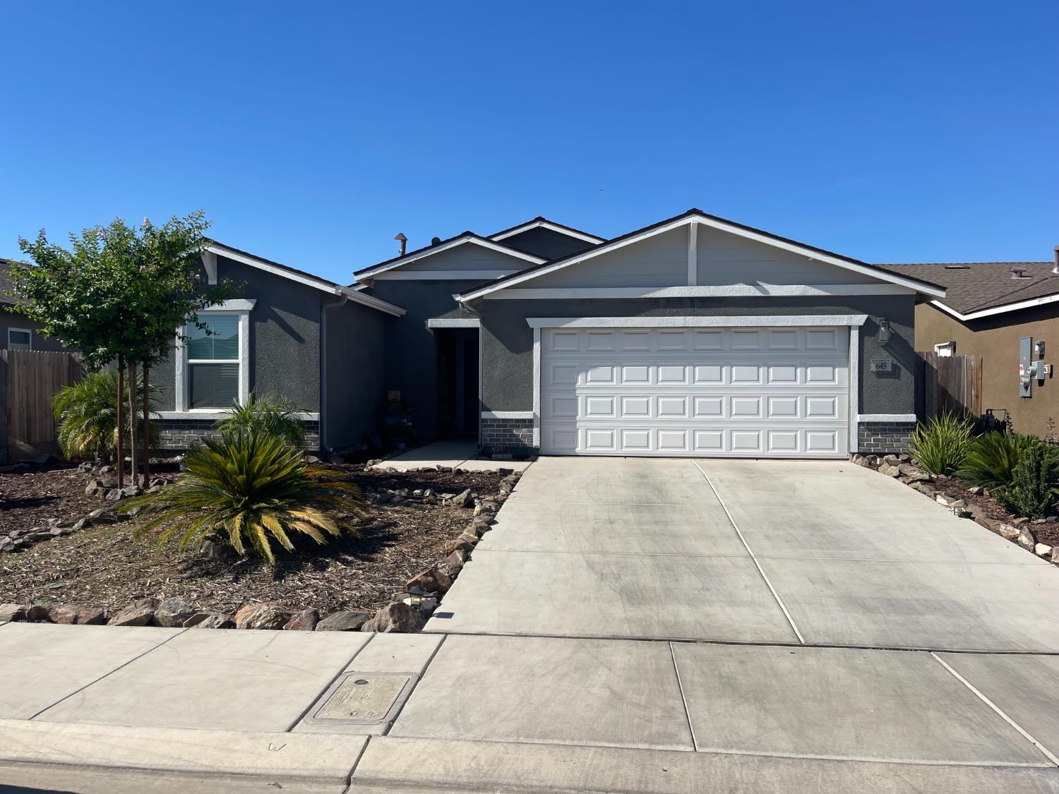 645 Elizabeth Ct, Merced, CA 95341