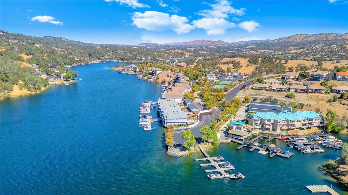6617 Lake Tulloch Pl, Copperopolis, CA 95228