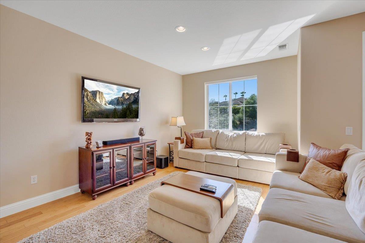 6617 Lake Tulloch Pl, Copperopolis, CA 95228