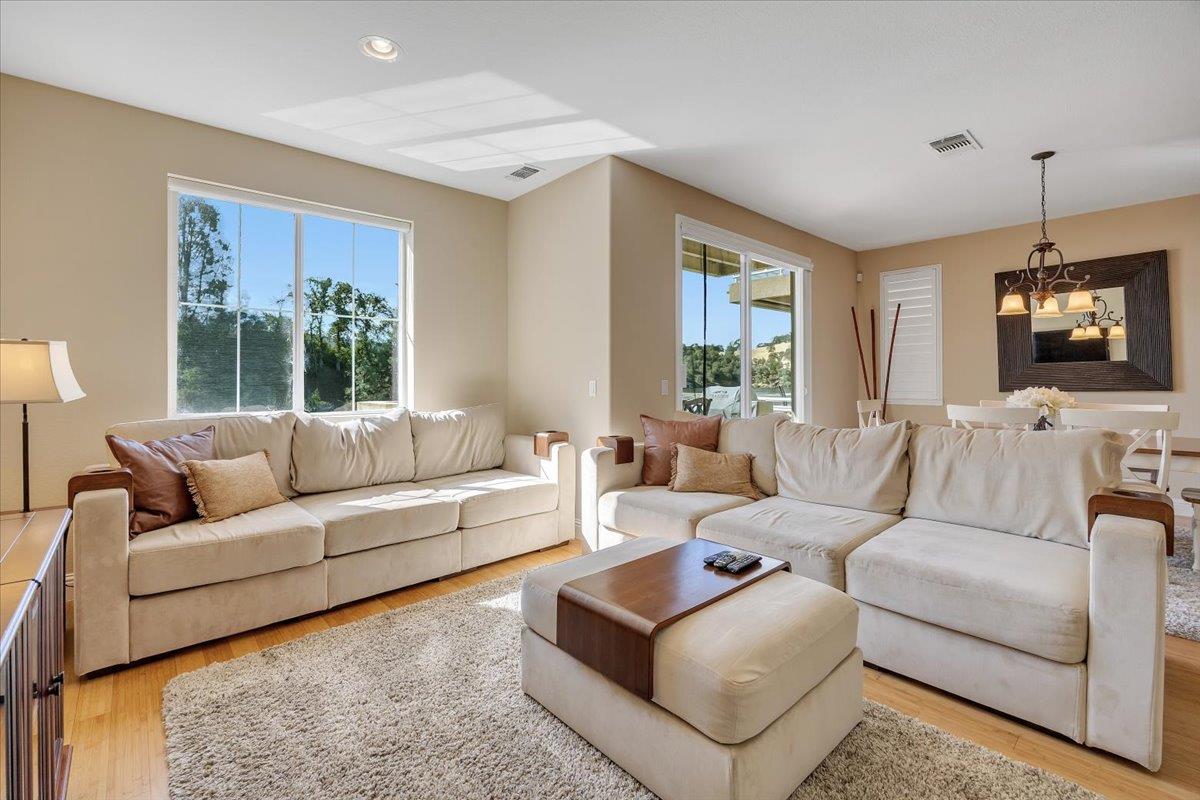 6617 Lake Tulloch Pl, Copperopolis, CA 95228