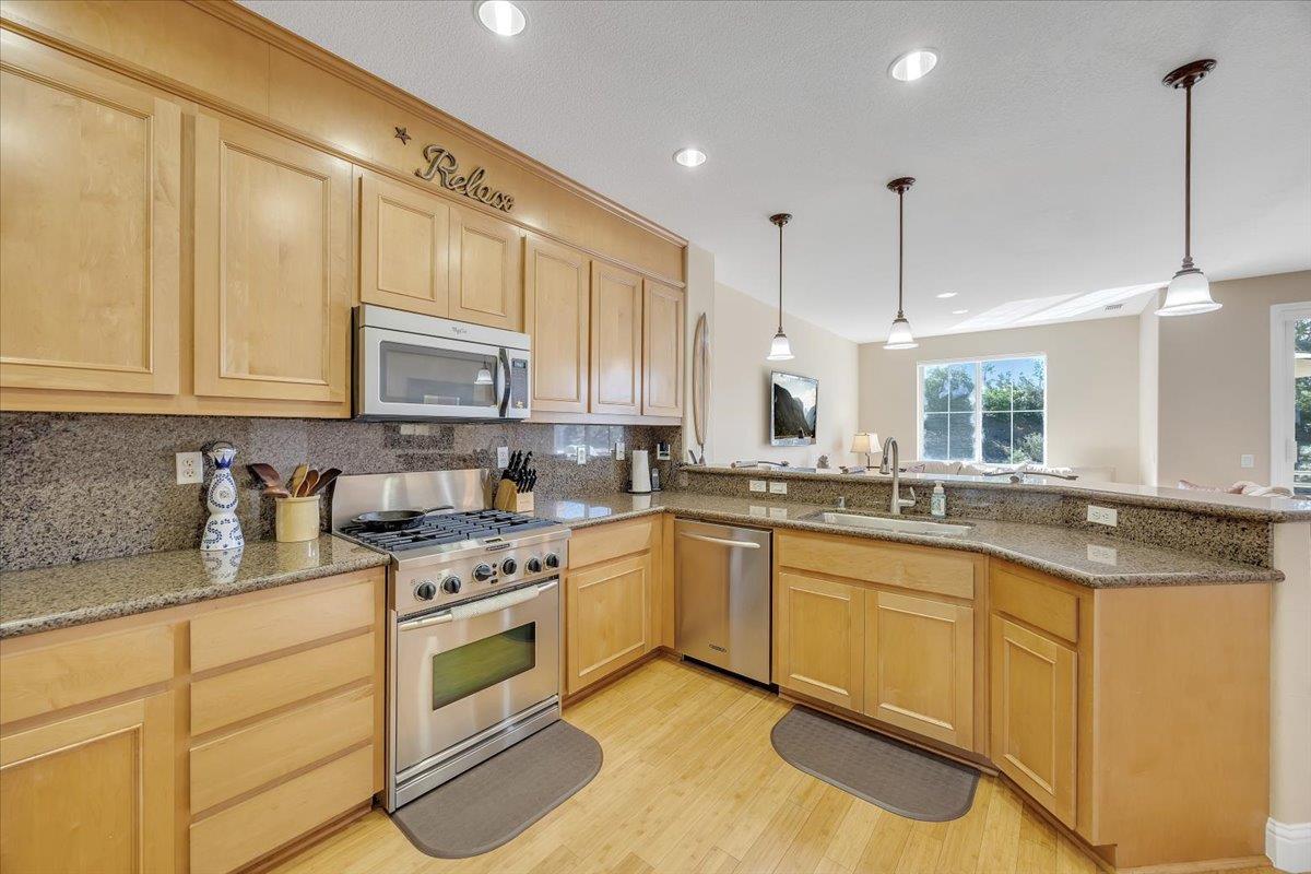 6617 Lake Tulloch Pl, Copperopolis, CA 95228