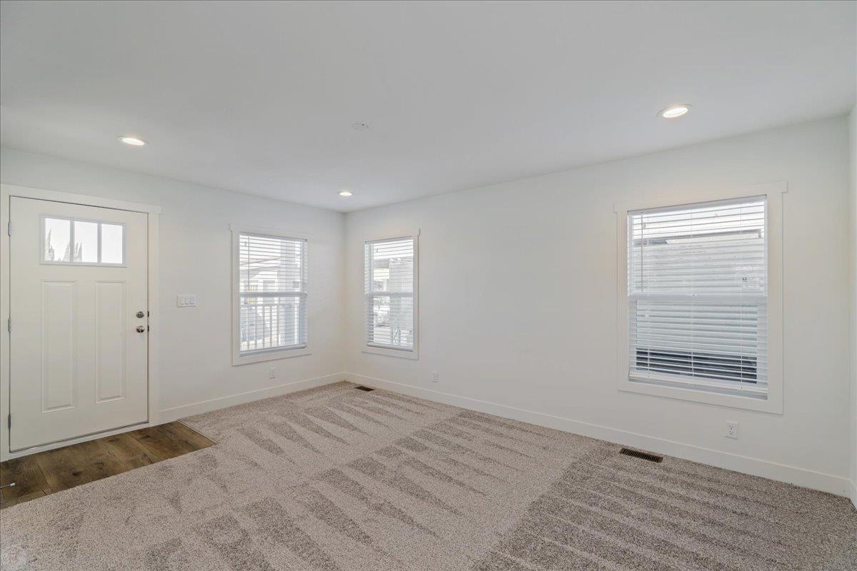 1408 Playground Way, Modesto, CA 95355