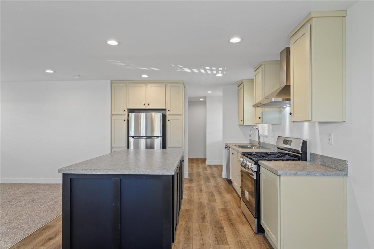 1408 Playground Way, Modesto, CA 95355