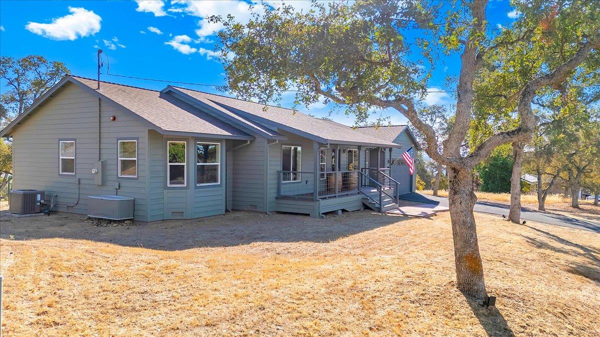3085 Arrowhead St, Copperopolis, CA 95228