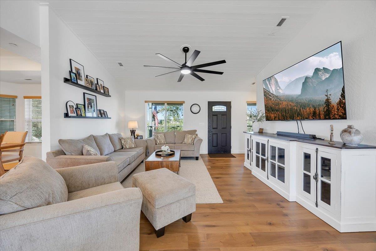 3085 Arrowhead St, Copperopolis, CA 95228