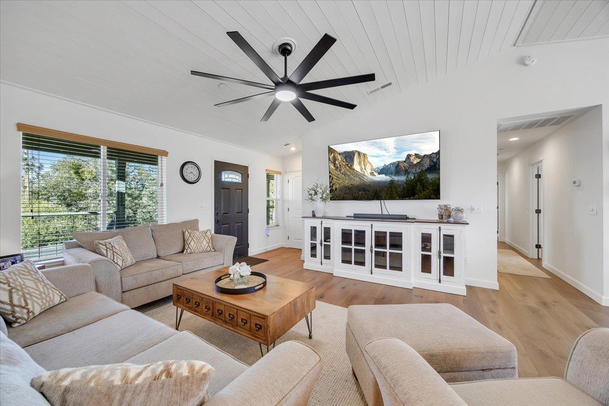 3085 Arrowhead St, Copperopolis, CA 95228
