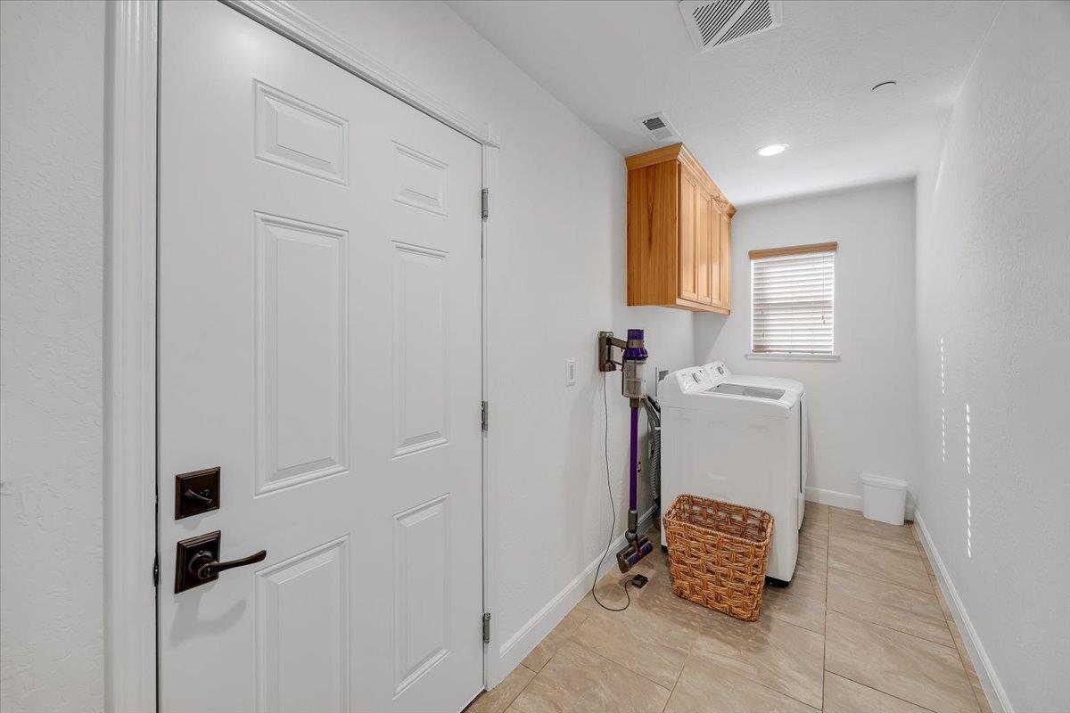 3085 Arrowhead St, Copperopolis, CA 95228