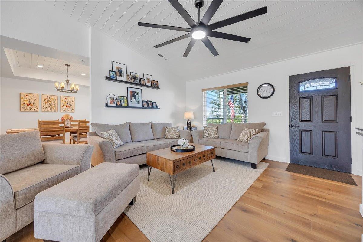 3085 Arrowhead St, Copperopolis, CA 95228