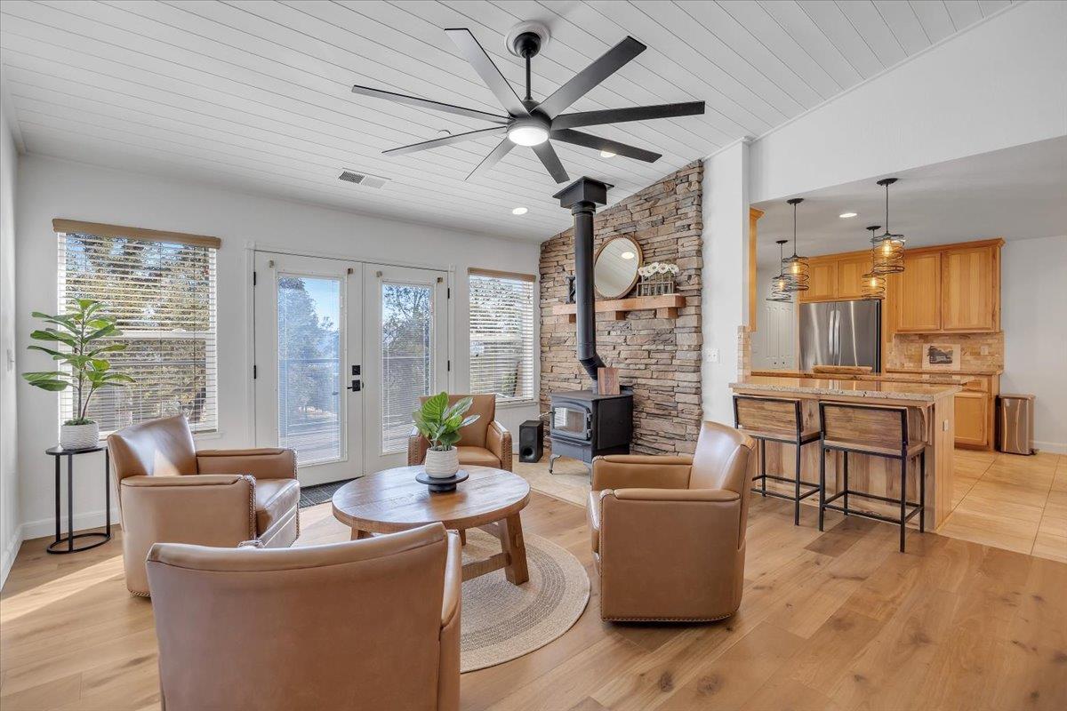 3085 Arrowhead St, Copperopolis, CA 95228