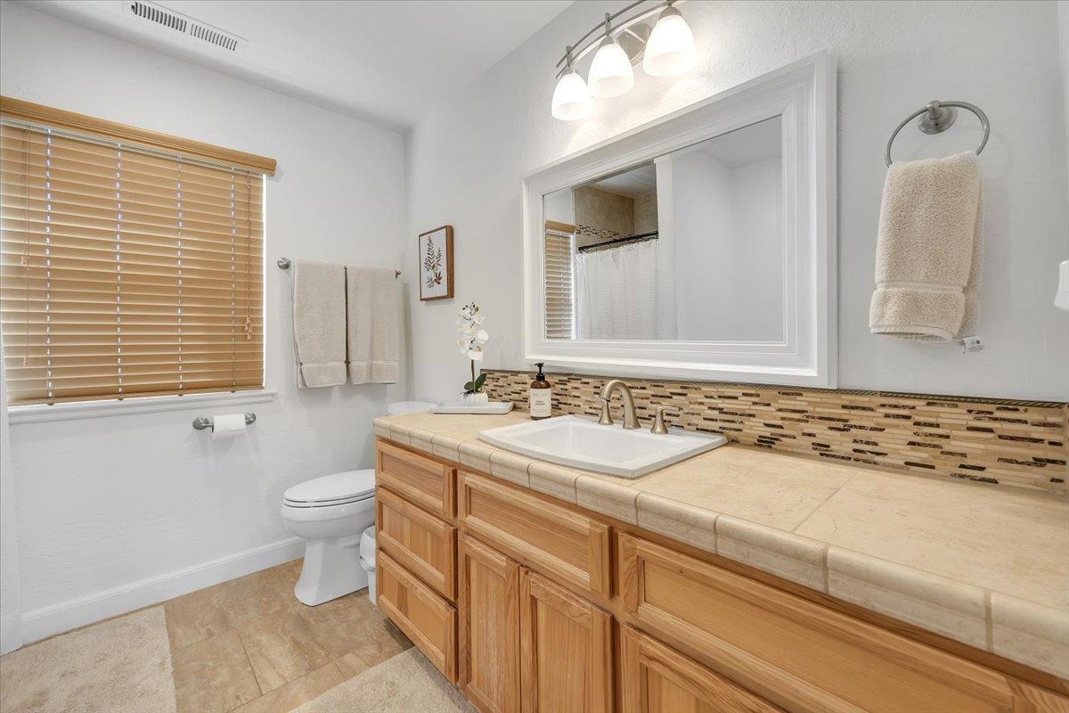 3085 Arrowhead St, Copperopolis, CA 95228