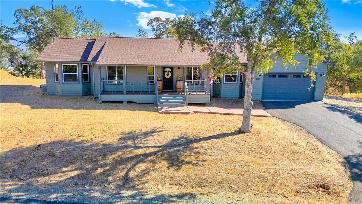 3085 Arrowhead St, Copperopolis, CA 95228
