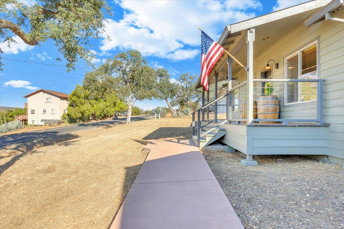 3085 Arrowhead St, Copperopolis, CA 95228