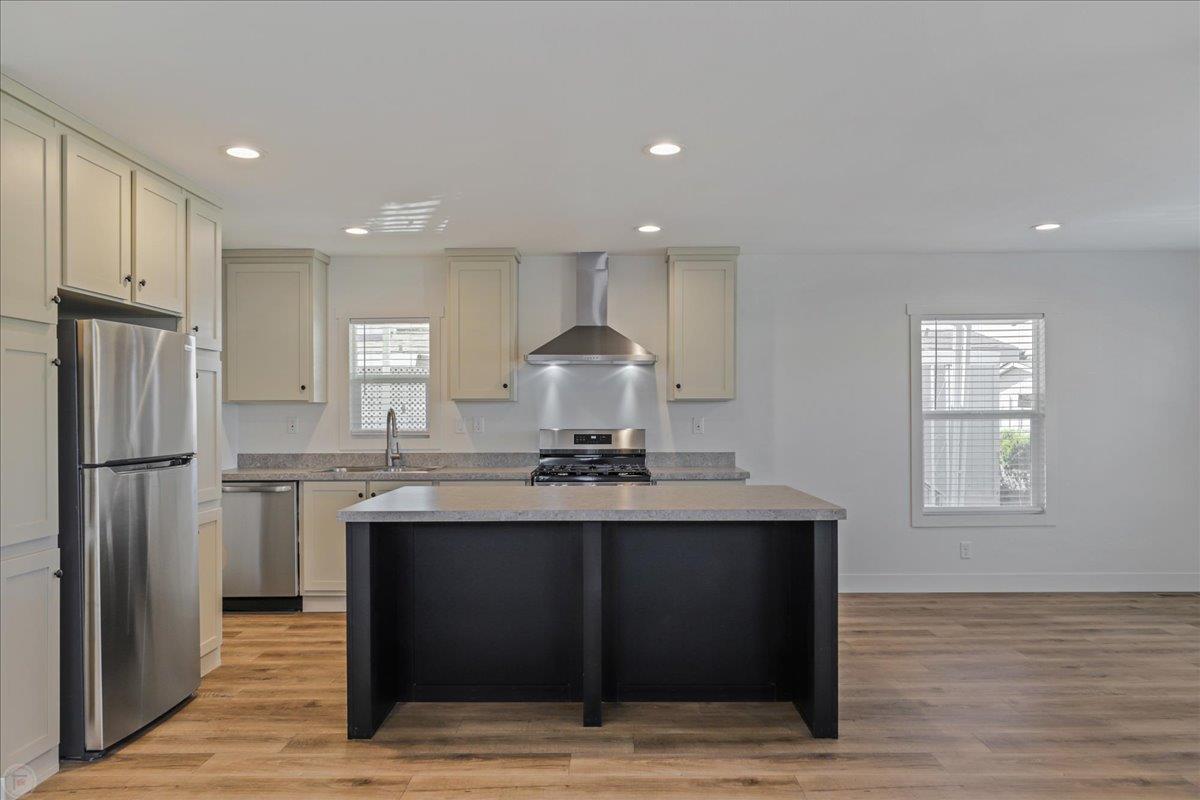 1436 Playground Way, Modesto, CA 95355
