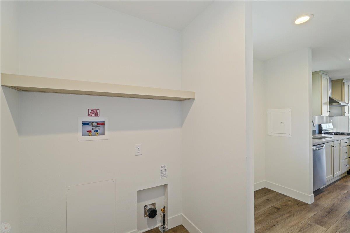1436 Playground Way, Modesto, CA 95355