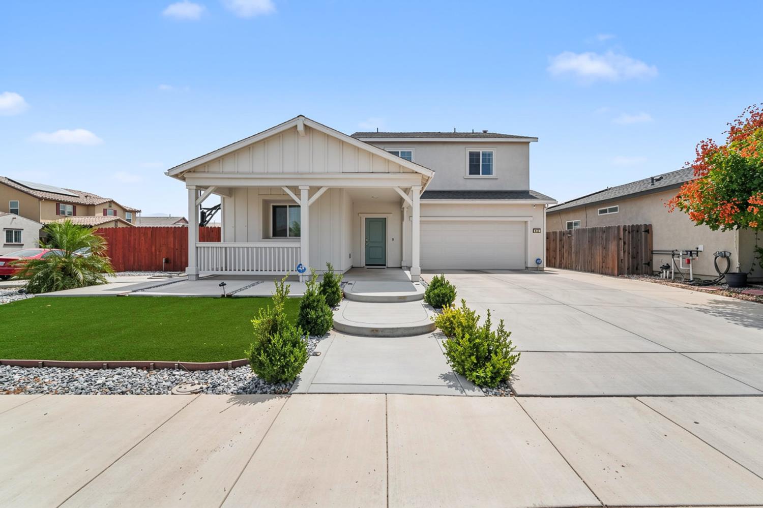 842 Norfolk Ave, Patterson, CA 95363