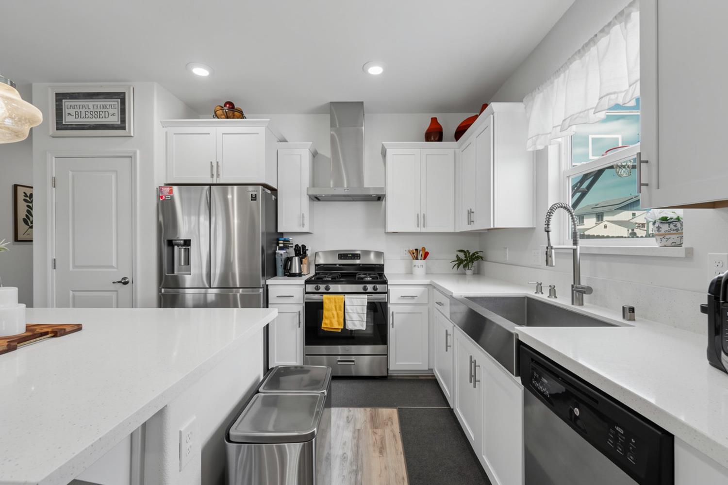 842 Norfolk Ave, Patterson, CA 95363