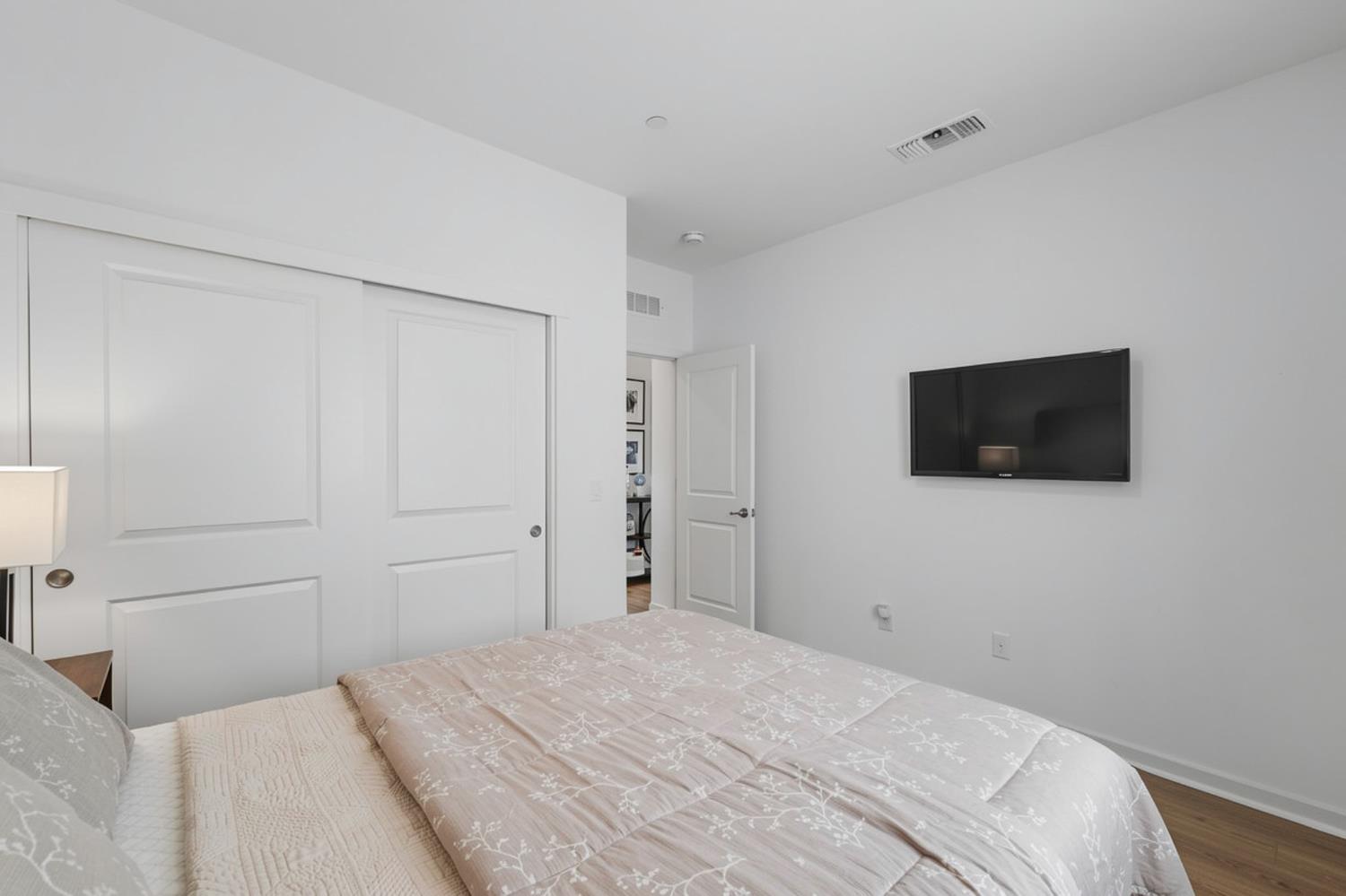 842 Norfolk Ave, Patterson, CA 95363