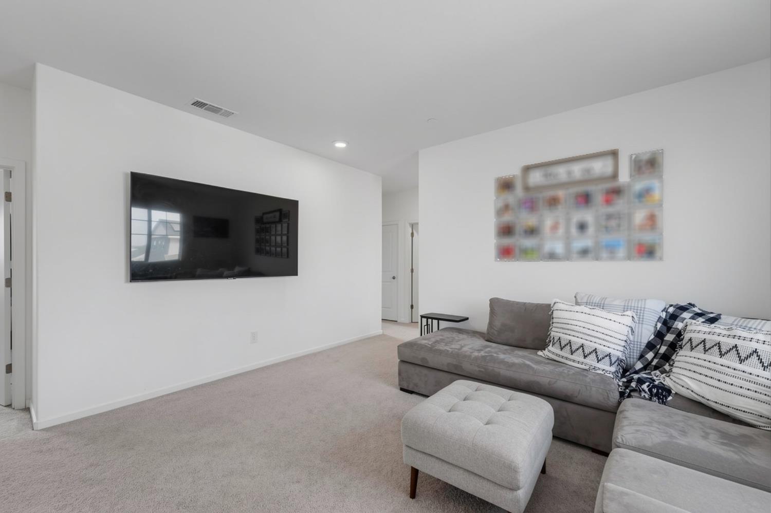 842 Norfolk Ave, Patterson, CA 95363