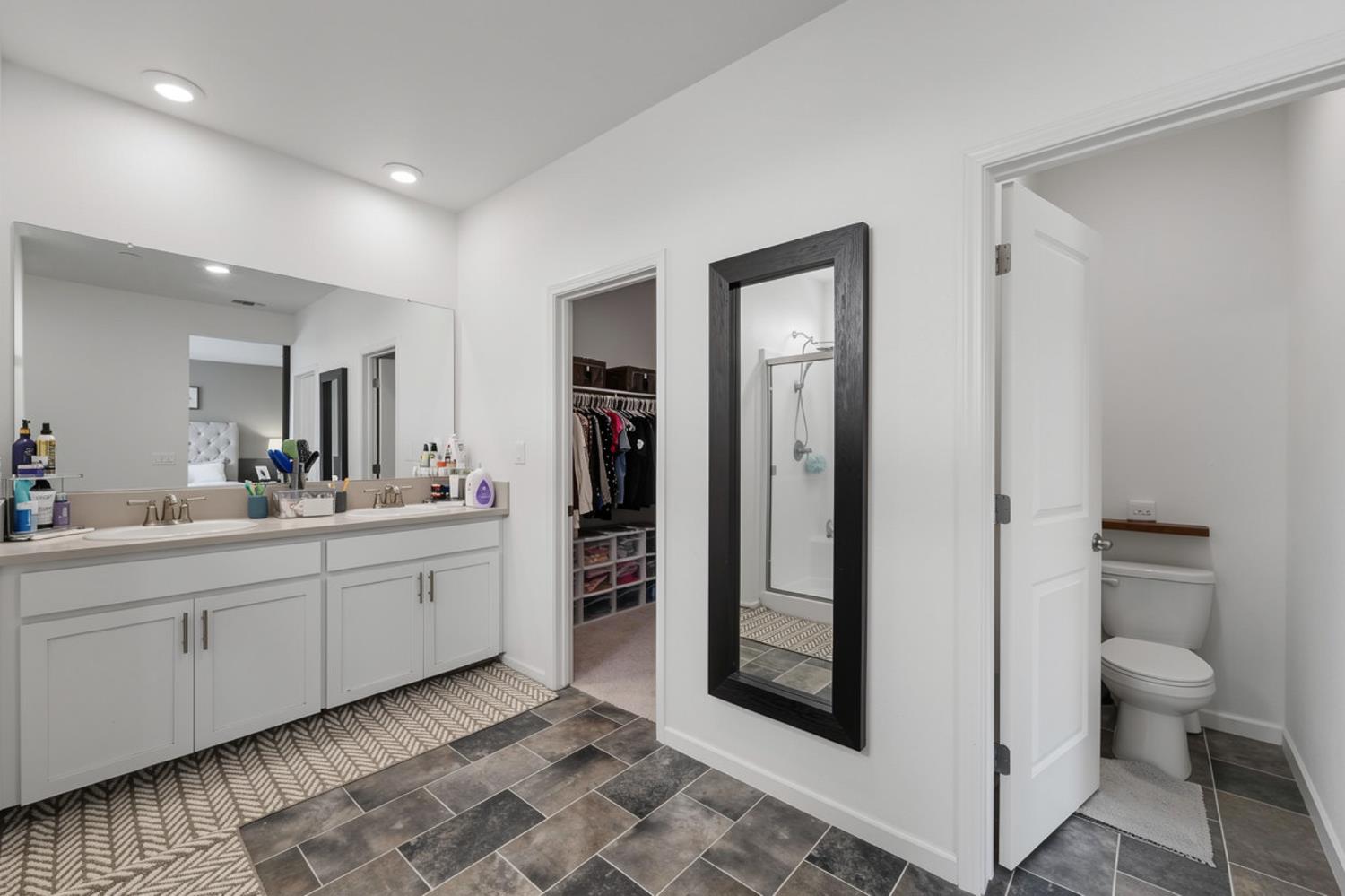 842 Norfolk Ave, Patterson, CA 95363