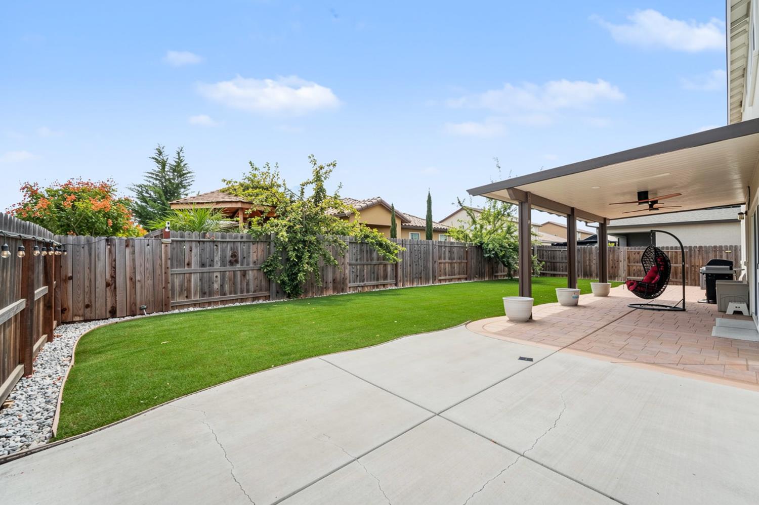842 Norfolk Ave, Patterson, CA 95363