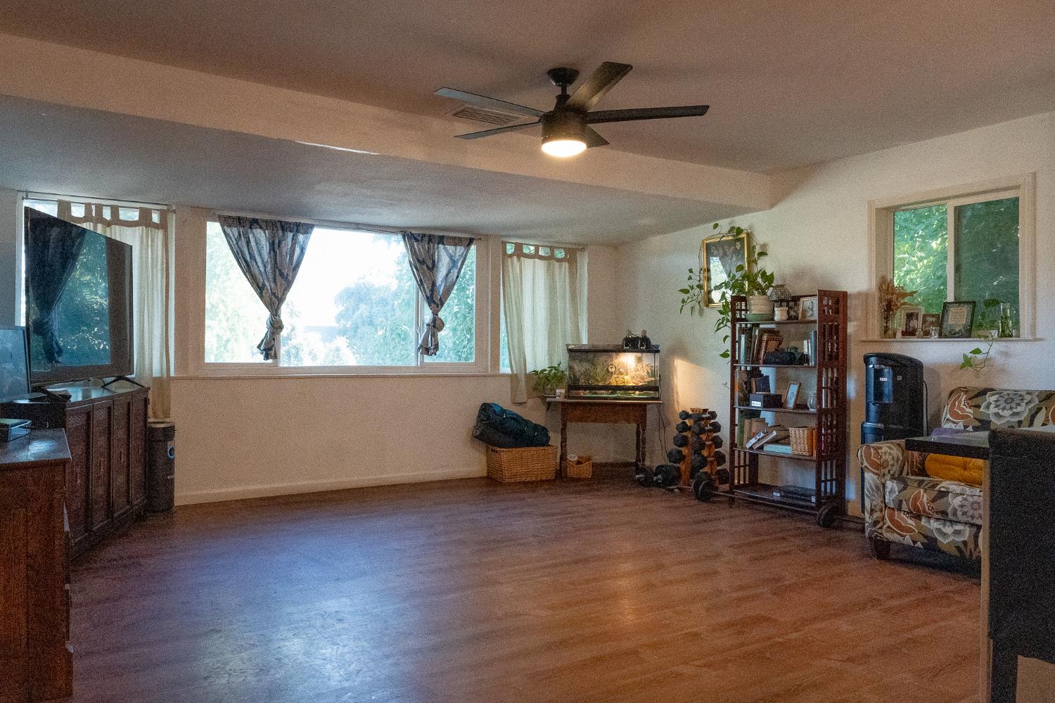 750 Lake rd, Manteca, CA 95337