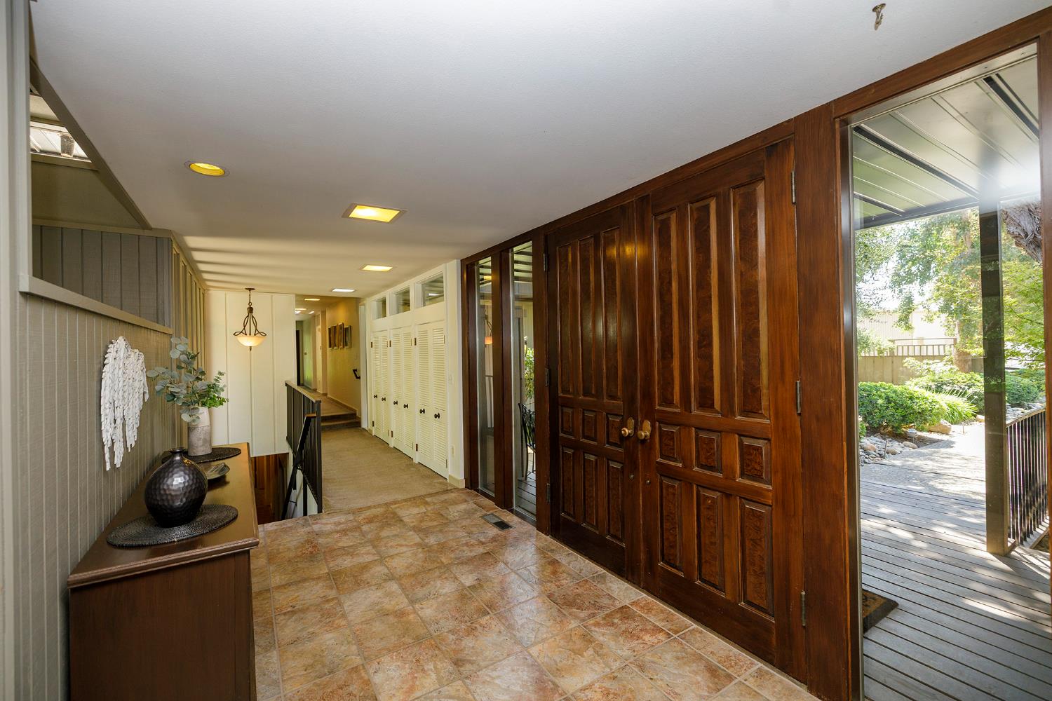 820 Charles St, Hughson, CA 95326