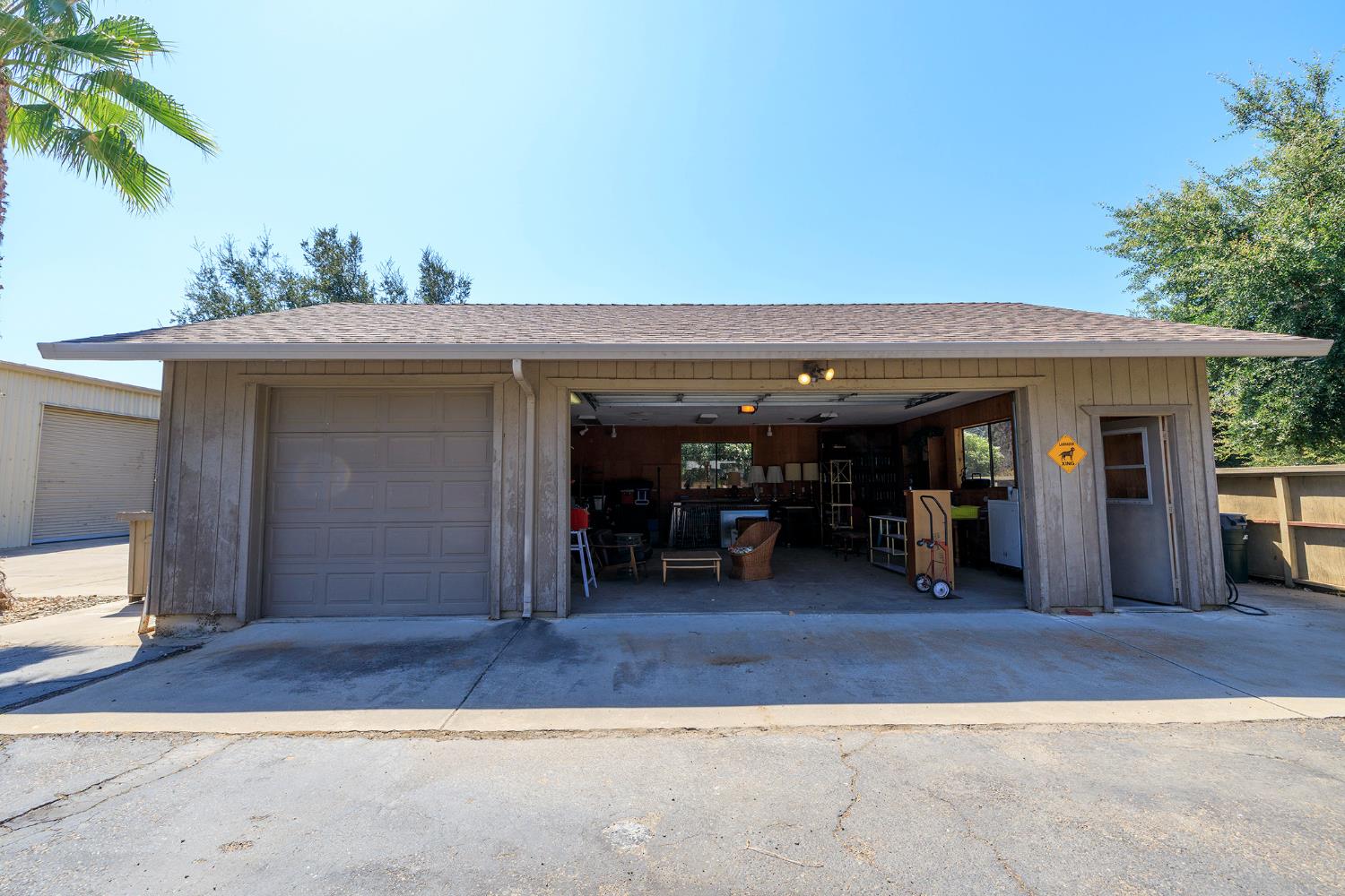 820 Charles St, Hughson, CA 95326