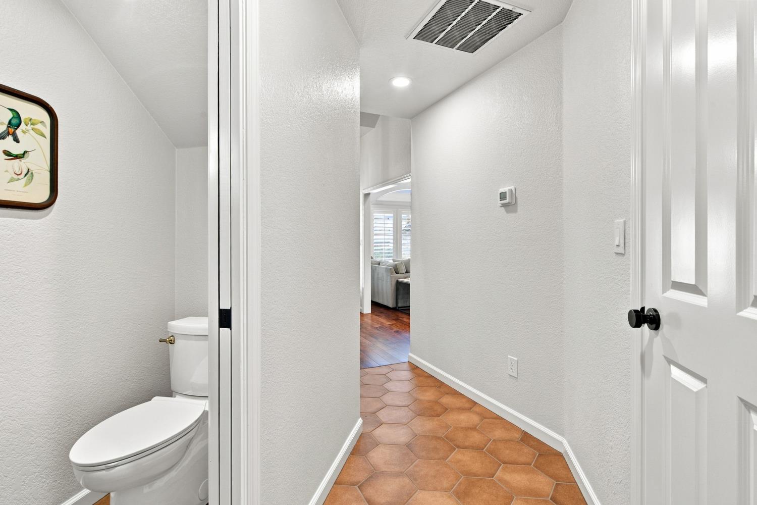 887 E Milgeo Ave, Ripon, CA 95366